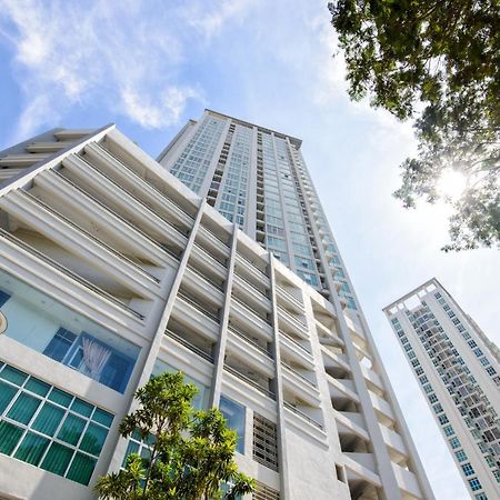 Straits Garden Suites By The Homestay Helper جورج تاون المظهر الخارجي الصورة
