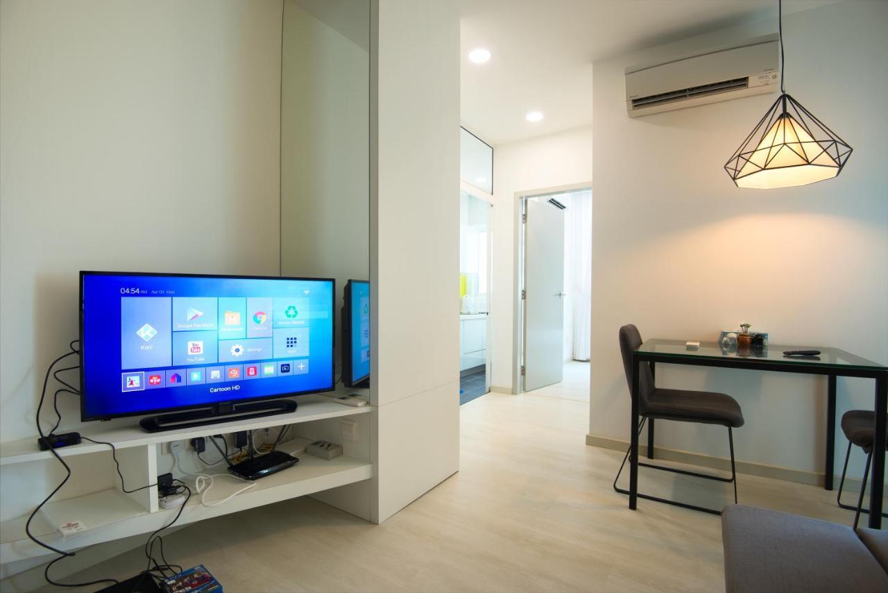 Straits Garden Suites By The Homestay Helper جورج تاون المظهر الخارجي الصورة