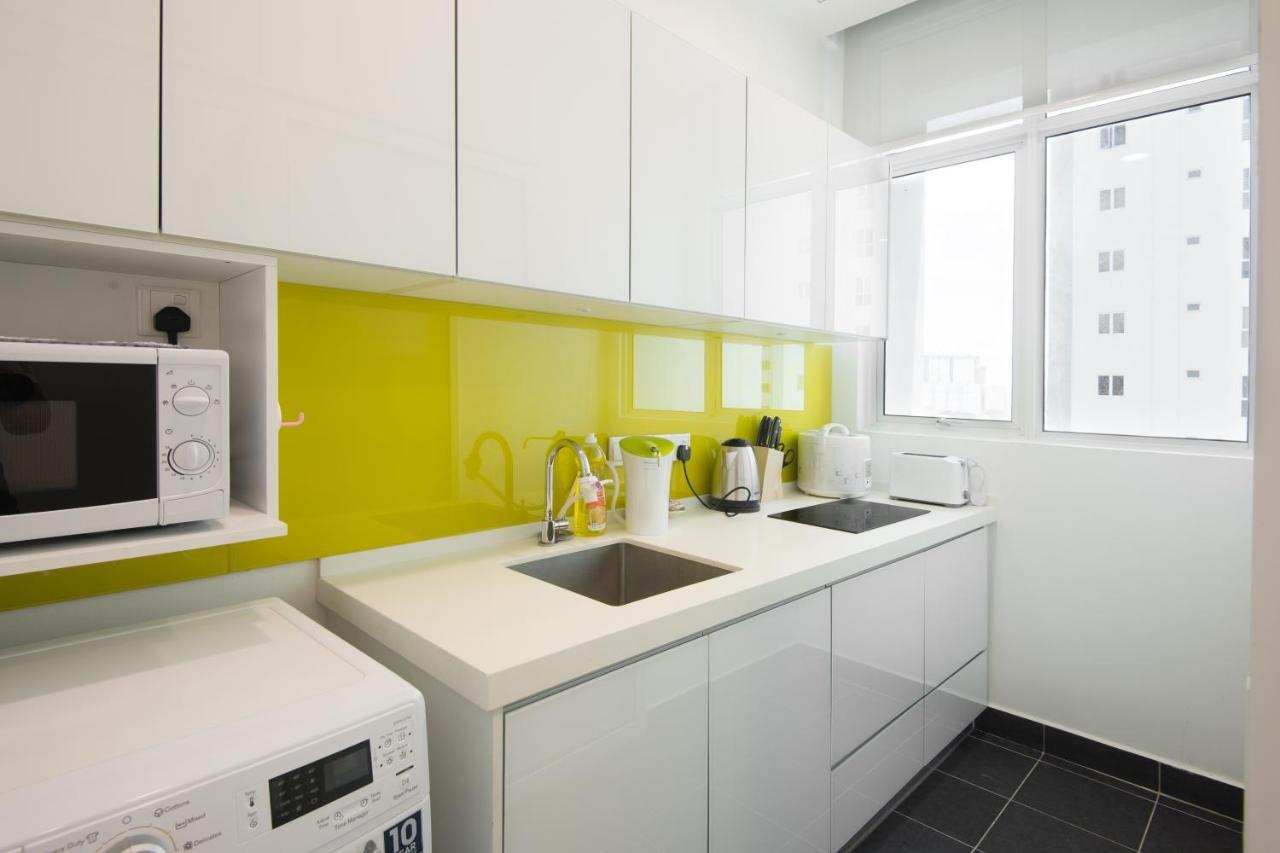 Straits Garden Suites By The Homestay Helper جورج تاون المظهر الخارجي الصورة