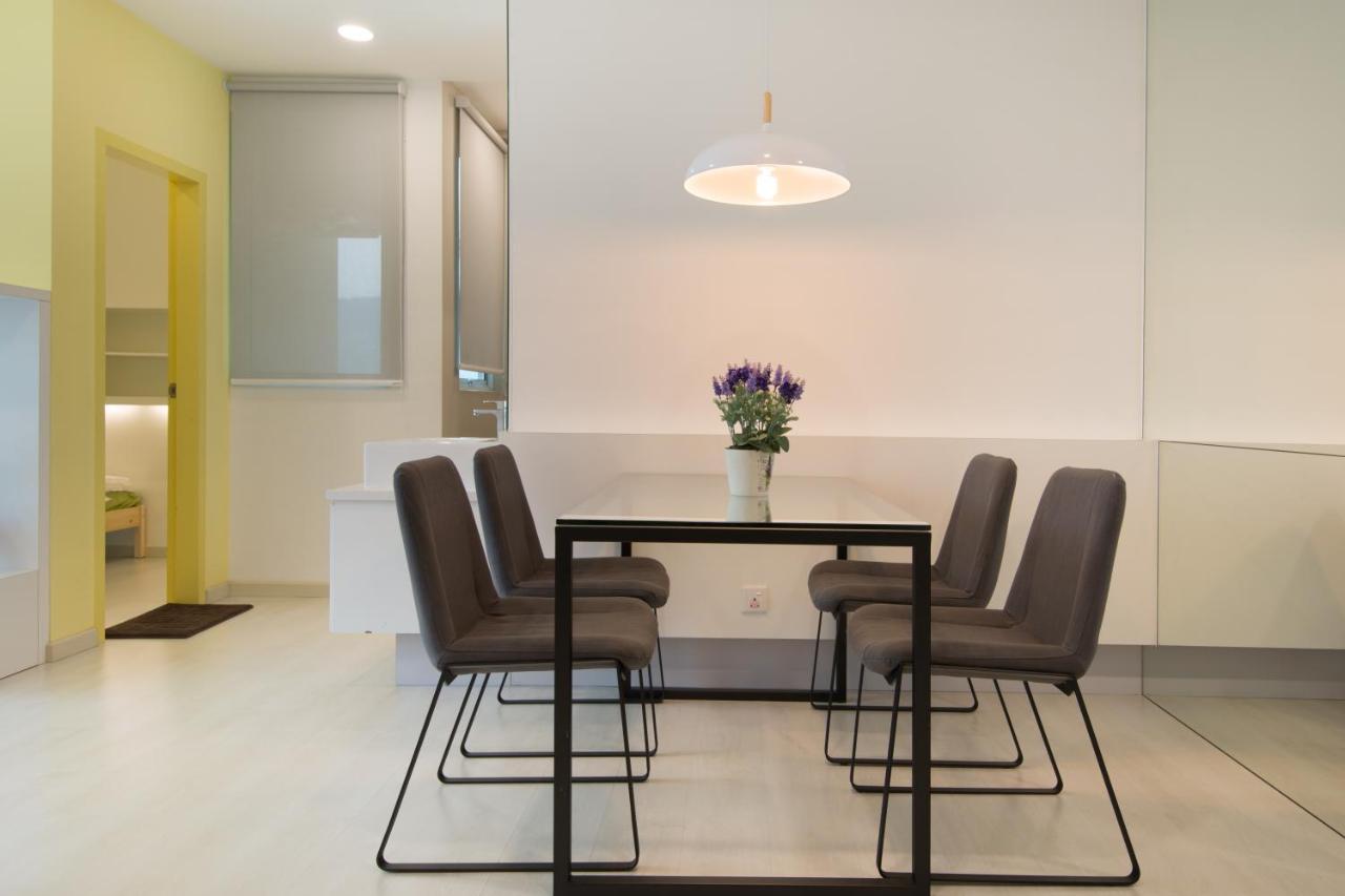 Straits Garden Suites By The Homestay Helper جورج تاون المظهر الخارجي الصورة