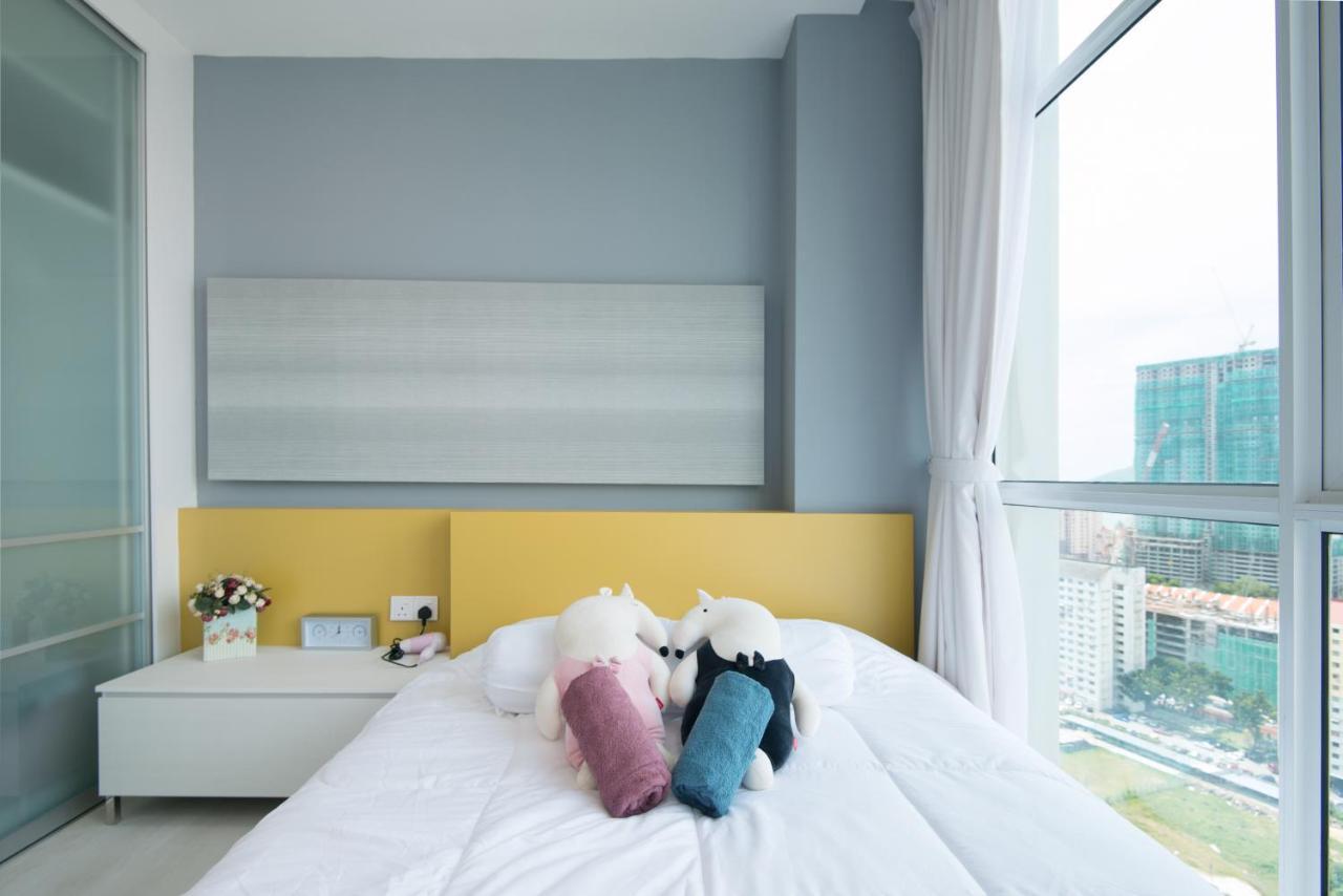 Straits Garden Suites By The Homestay Helper جورج تاون المظهر الخارجي الصورة