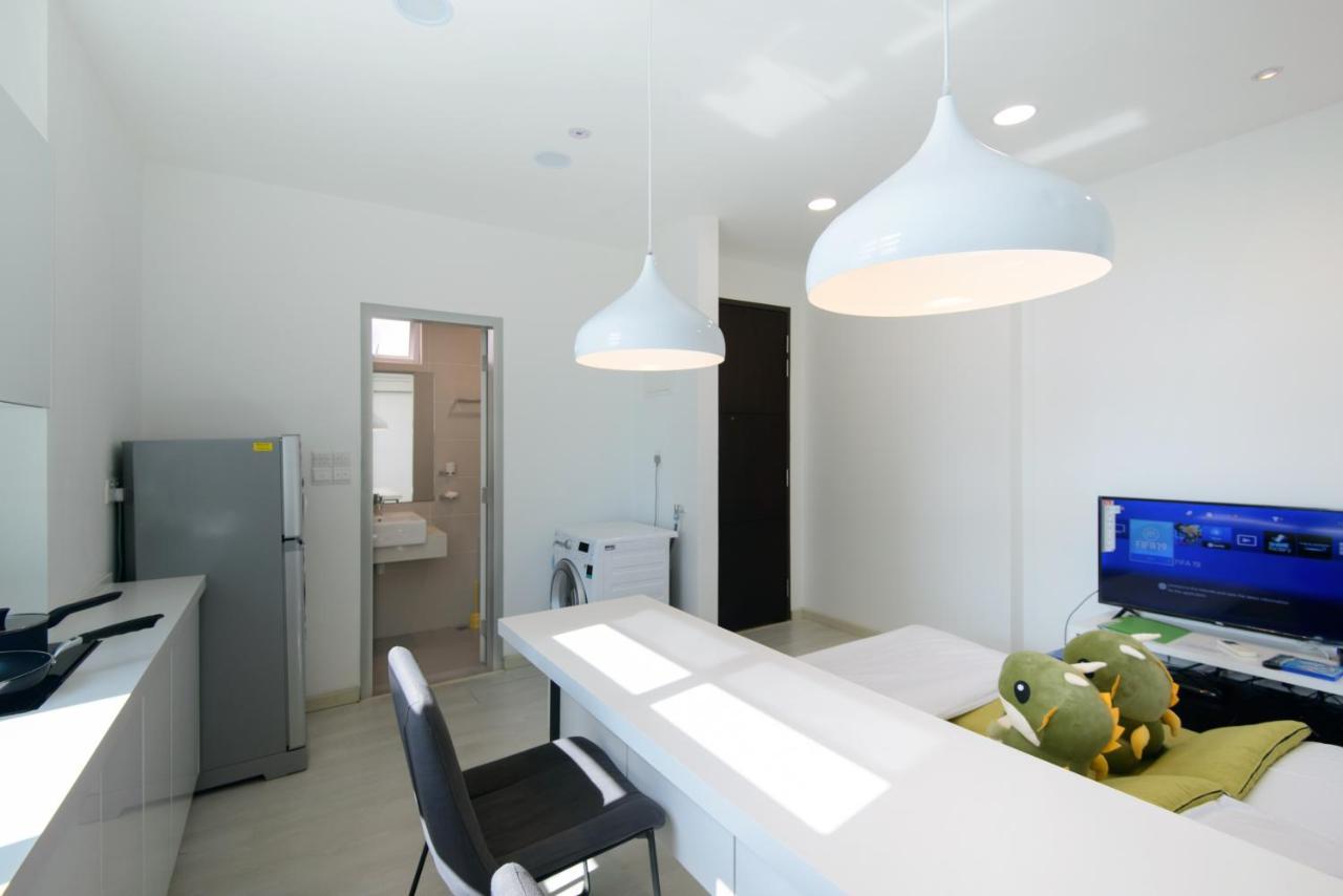 Straits Garden Suites By The Homestay Helper جورج تاون المظهر الخارجي الصورة
