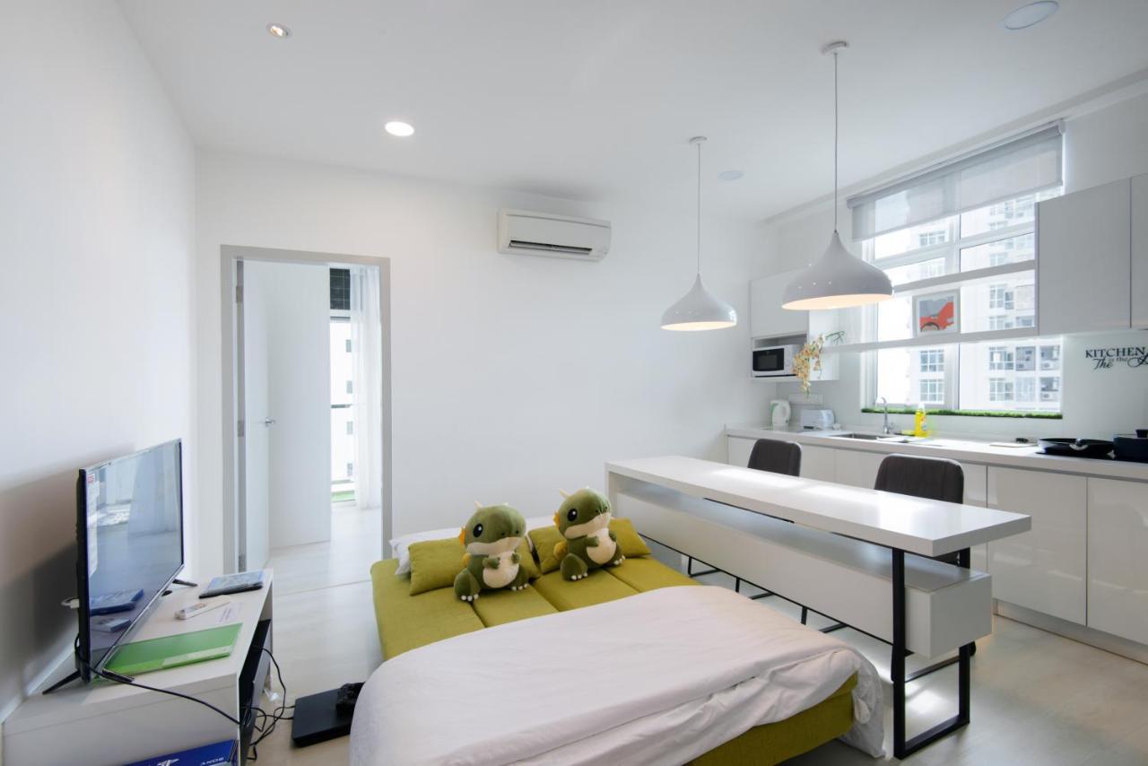 Straits Garden Suites By The Homestay Helper جورج تاون المظهر الخارجي الصورة