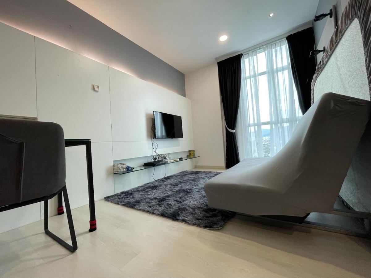 Straits Garden Suites By The Homestay Helper جورج تاون الغرفة الصورة