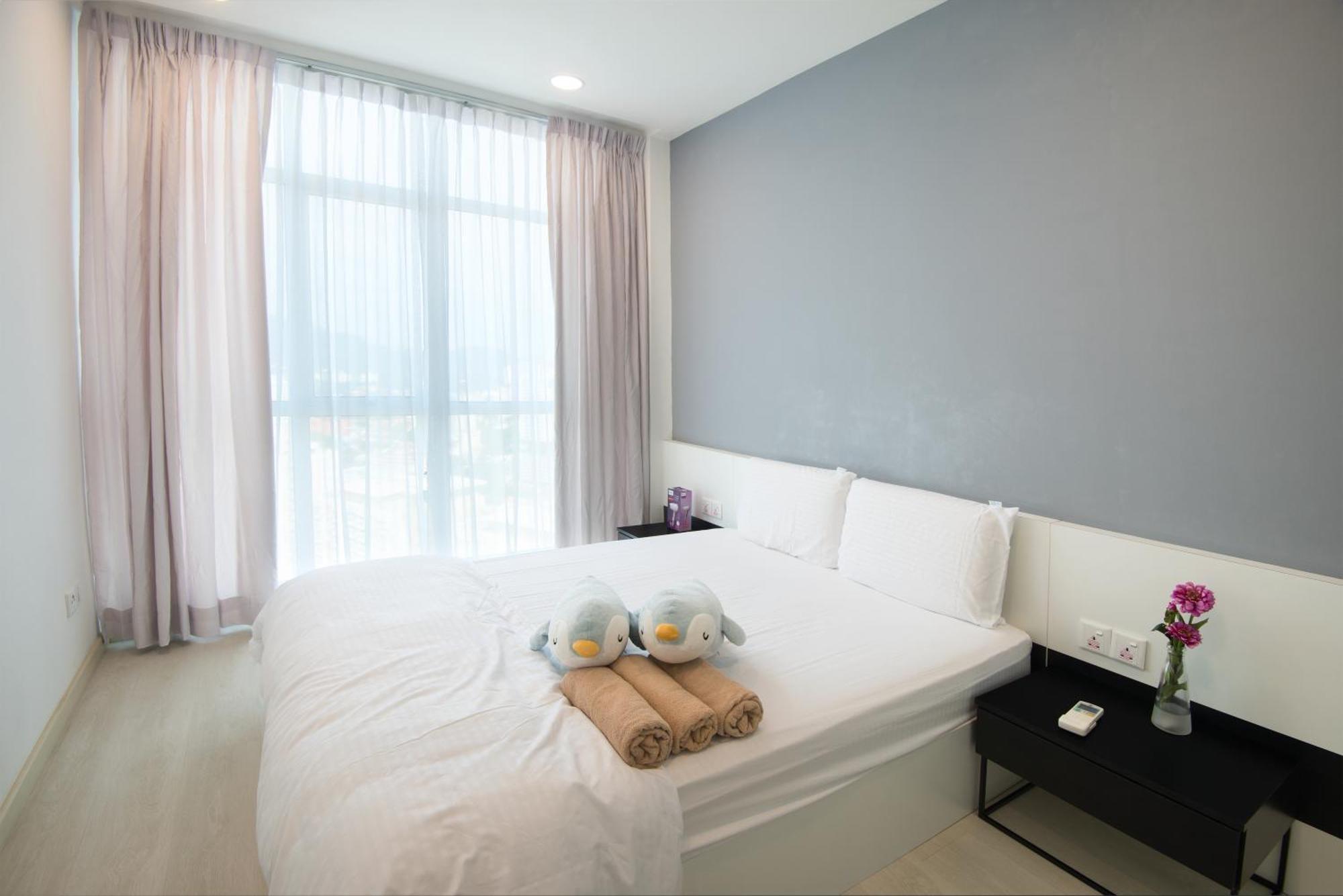 Straits Garden Suites By The Homestay Helper جورج تاون المظهر الخارجي الصورة
